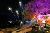 Tyanstay Dreamland - Hot Springs