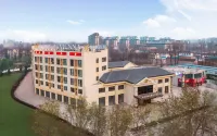 Vienna International Hotel Zhoukou Taikang Stadium County government branch Hotel a Taikang