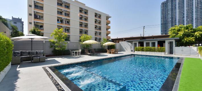 Three Seasons Place Bangkok Hotel a Bangkok