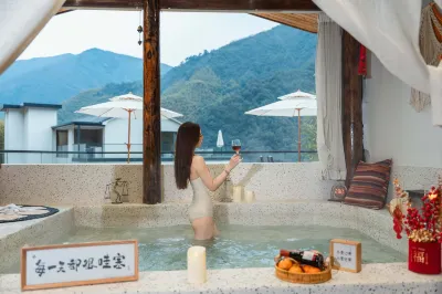 Crossing the Mountain Tingyun·Yunqishi Hotel dekat Longwang Mountain Top