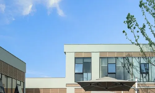 Yangzhou Fengyin wutong Holiday Hotel