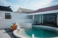 Sanjo Hotel - สวนน้ำ