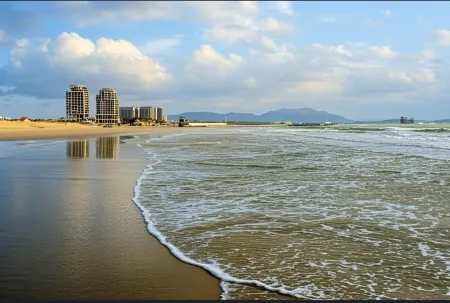 Elong Me Anlai Hotel (Pingtan Island Longwangtou Beach) Отели рядом с достопримечательностью «Pingtan Comprehensive Experiment Unit Dongda Passenger Transport Terminal»