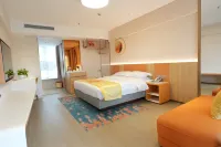 Fantawild Holiday Hotel Hotels in Fantasy Kingdom/Water Park/Jiuzi Ancient Town