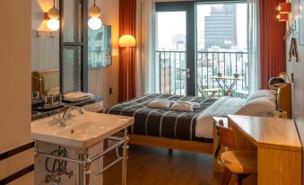 Brooklyn Blues Hotel