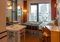 Brooklyn Blues Hotel