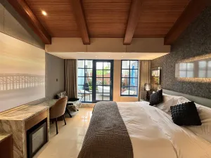 Magic Live Garden Hotel