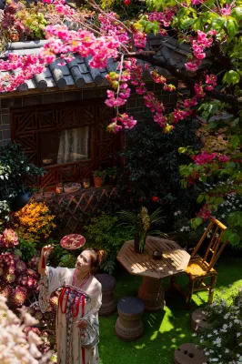 플로럴 호텔· 유에반완 | 커피 & 사랑스러운 애완동물·햇빛이 비치는 황금산·디자이너 코트야드 호텔 리장 호텔