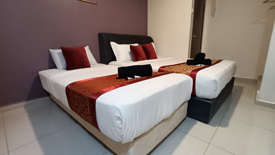 L Ferringhi Hotel