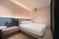 1027 Designer Hotel (Jinan Railway Station Branch)