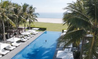 Shilla Monogram Danang
