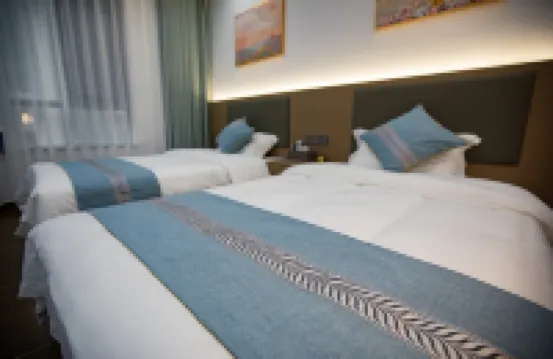 Sanqingshan Huashijian Homestay (Gangshou Cableway)