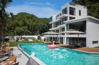 Anji Lianshanli · Mountain Wild Swimming Pool · Vacation Boutique Stay Hotels in Anji