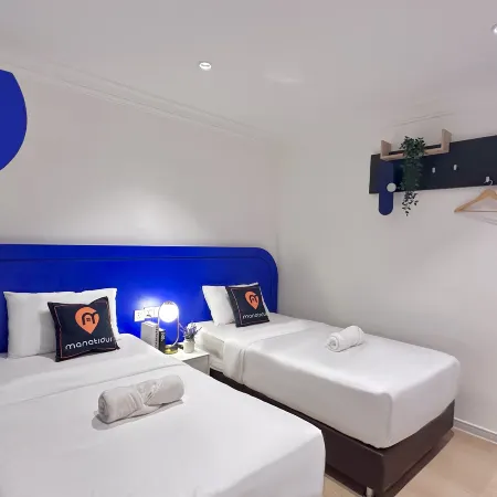 Ukiyo Hotel by manatidur Отели рядом с достопримечательностью «Станция MRT Taman Tun Dr Ismail »