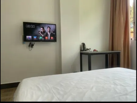 Rucheng Yaoci Themed Inn Отели в г. Жучэн