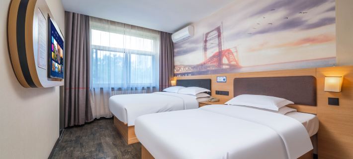 Shankee Hotel (Yinchuan Drum Tower Pedestrian Street) Ξενοδοχεία στην πόλη Γιντσουάν