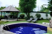 Jewelry Hotel and Resort Hotels in Silang