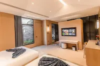 Jinfeng Yiyun Hot Spring Hotel (Xinzhou Ancient City) Hotels in Xinzhou