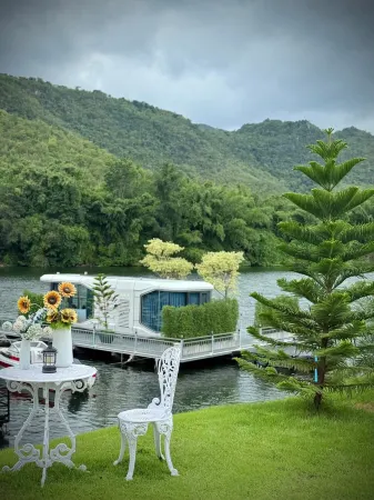 Paenaifun Resort Отели в г. Сисават