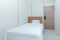 Yunfu Jiuxingdao Business Hotel