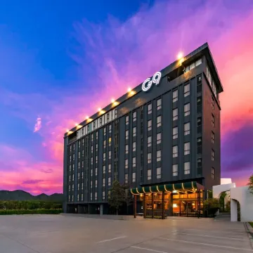 G9 HOTEL Kanchanaburi Отели рядом с достопримечательностью «Школа Висадтагунгсри»