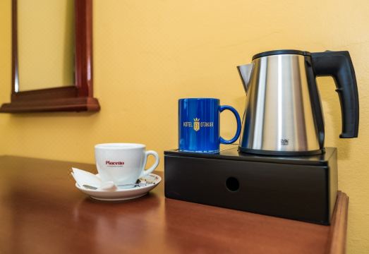 2. 호텔 오타카르 ..