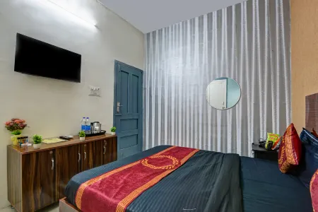 Hotel ALLEN STAY Uttam Nagar Отели рядом с достопримечательностью «NIMS Institute»