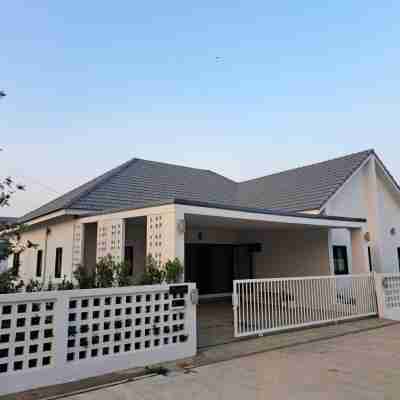 avipoolvilla.cnx Rooms