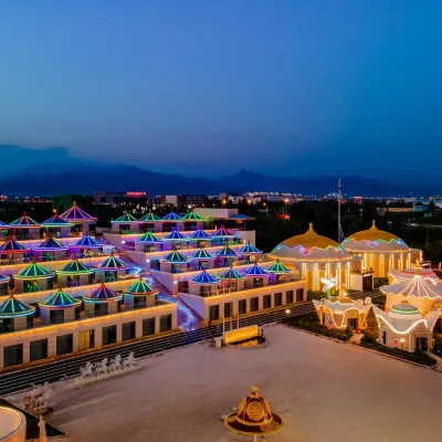NEBULA CAEST HOLIDAY HOTEL Hotels near Qian Gu Ma Song