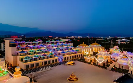 NEBULA CAEST HOLIDAY HOTEL Отели рядом с достопримечательностью «Inner Mongolia Technical College of Mechanics & Electrics»