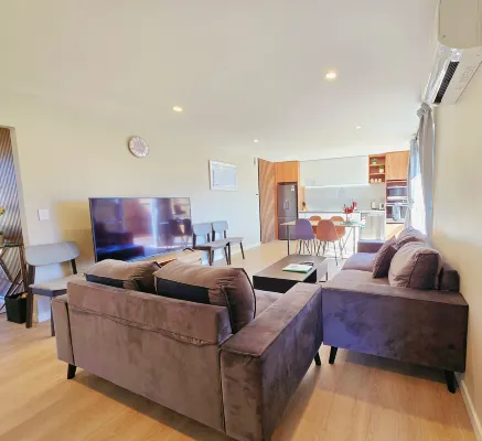 Tekapo LupinFaves Hoilday House