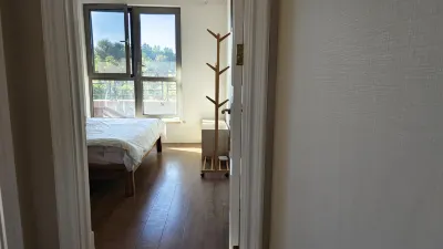 Light Luxury Banshan Hot Spring B&B (Tourism College Branch) 솽양구 호텔