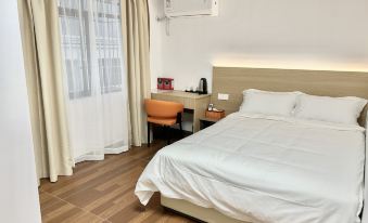 Xingfu Hotel (Dengyun Town)