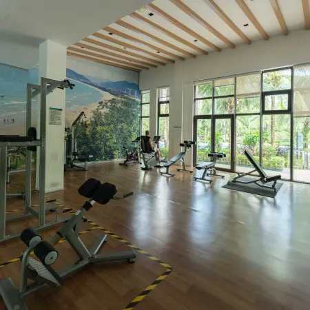 Yu Jian Wanning · Shenzhou Peninsula Tower Sea View Surfing and Boutique Stay (Surf & Sleep)