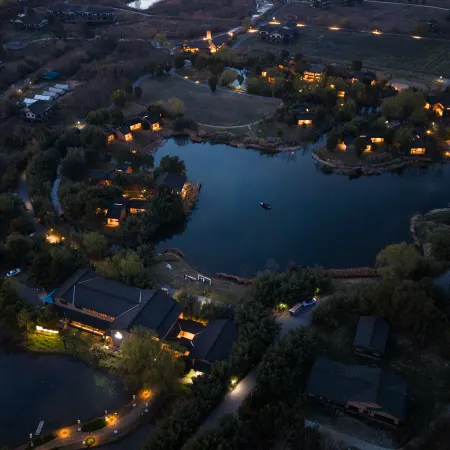 Tongxiang Baicui Mountain Resort