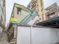 Zilanling Hostel (Zhongshan Scenic Area Houzaimen) Hotels near The Ming Tomb