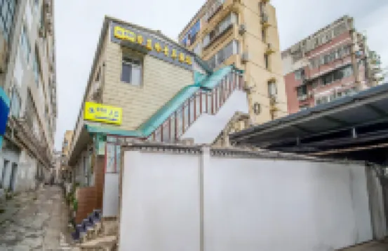 Zilanling Hostel (Zhongshan Scenic Area Houzaimen) Hotels near Ming Tomb