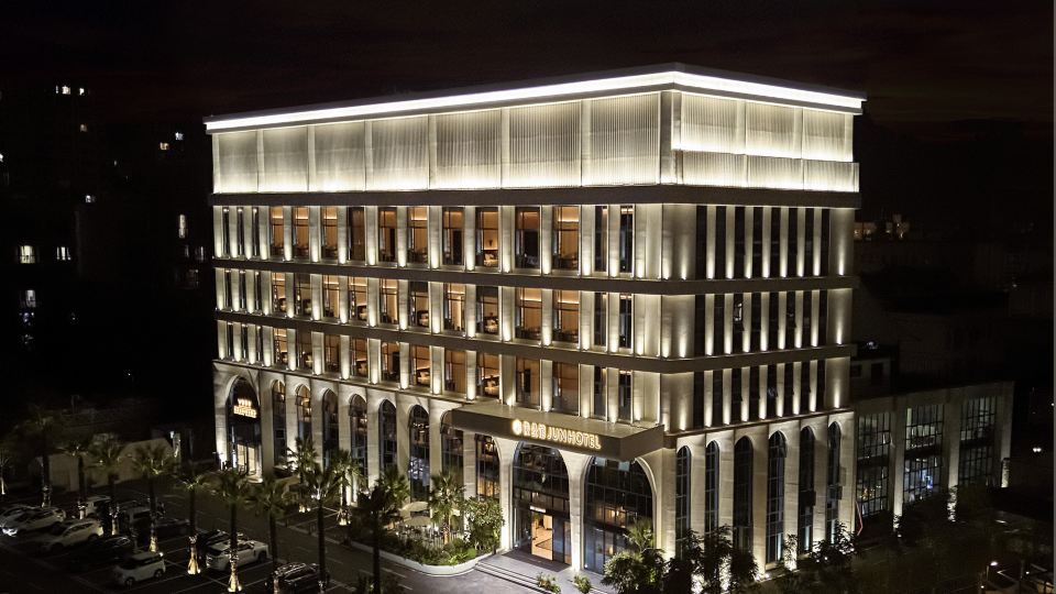 Jun Hotel (Jianshui Zitao Street）