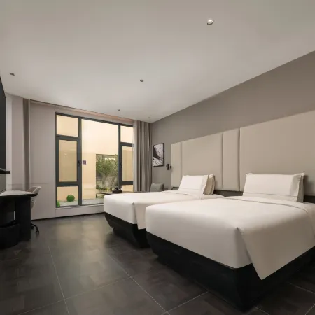 Yado Hotel  Xinzhou Ancient City Bar Street