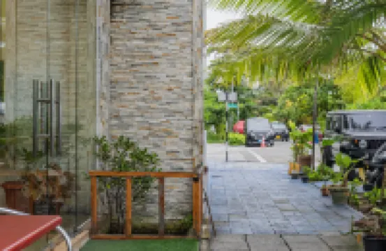 Coral Grand Beach & Spa Hotel berhampiran Ocean Junkies Dive Centre