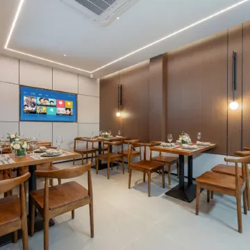 Jiduo Hotel Отели рядом с достопримечательностью «Торговый центр МиксС»