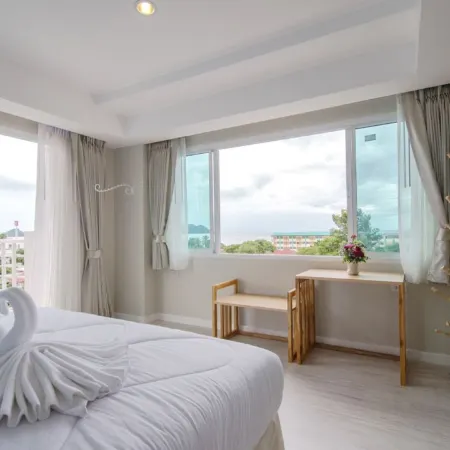 Prachuap Grand Hotel