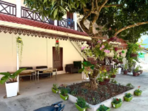 Vang Vieng Ruby Villa Hotel Hotels near Tham Poukham Cave