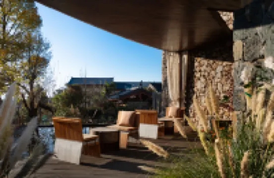 Pauline Yu long Snow Mountain View Resort Hotel