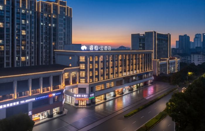 RIPPLE  HOTEL (CHIZHOU PINGTIAN  LAKE RENMIN  ROAD)
