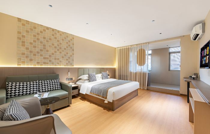 Guotian Theme Hotel (Zhenjiang Jiangsu University)