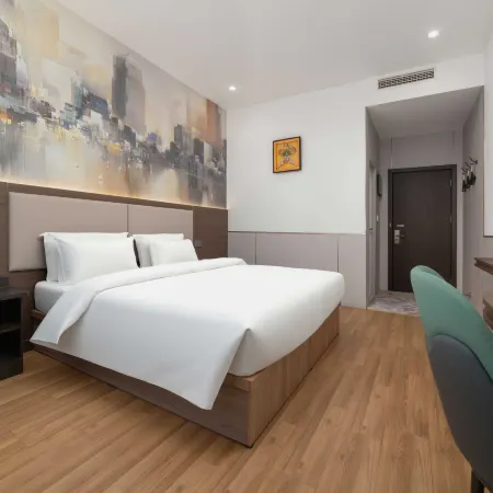 Tuke Light Stay Hotel (Weifang Railway Station North Square Taihua City Branch)