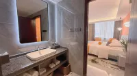 โรงแรมเมโทรพาร์ค - โรแมนติก