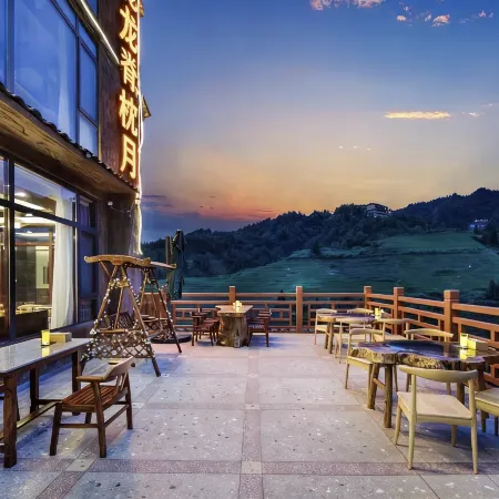 Zhenyue Smart Panoramic Homestay (Longji Rice Terraces Scenic Area)
