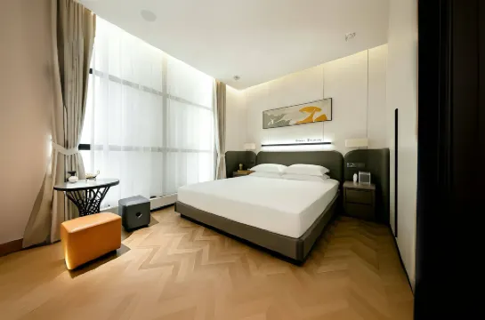 Zuijiuwuo Homestay (Gong Commercial Pedestrian Street Bus Passenger Station)